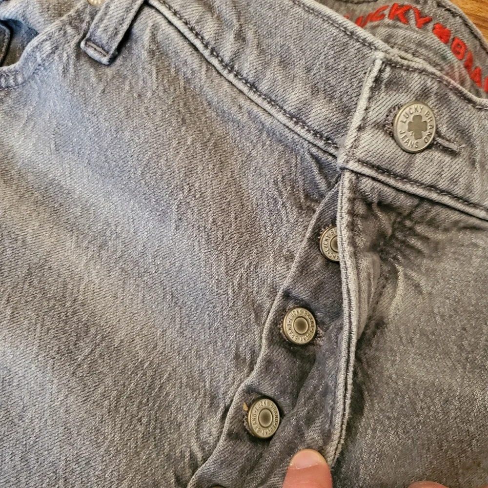 Lucky Brand Size 16/33 90s Loose High Rise Crop Gray Jeans - Picture 3 of 9
